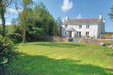 Welcome to the picture perfect Bokelly Cottage