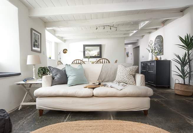 The living/dining-room is so relaxing.