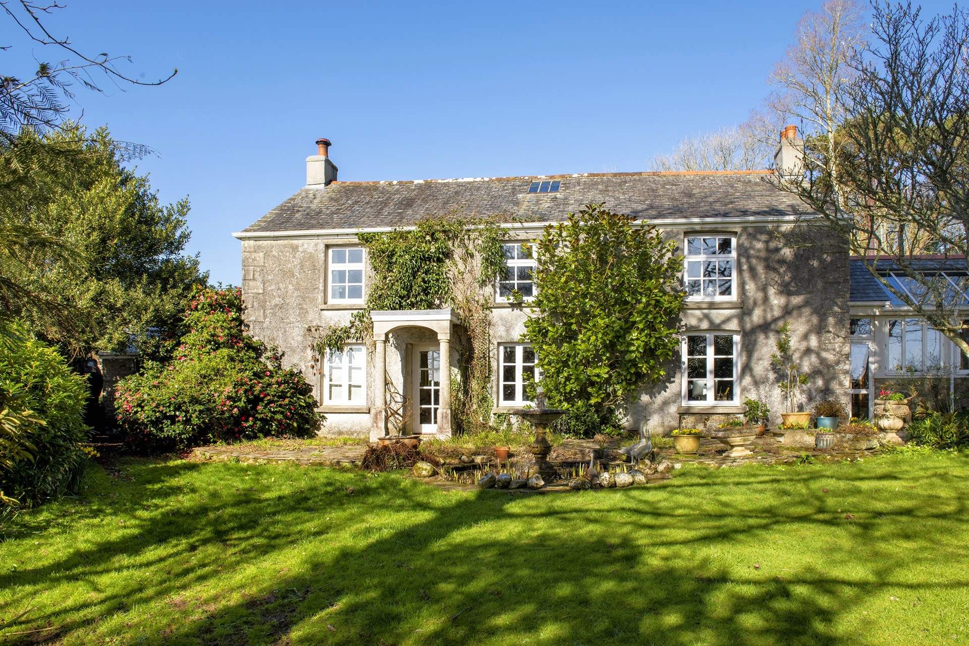 This wonderful house is waiting to welcome eight lucky guests.