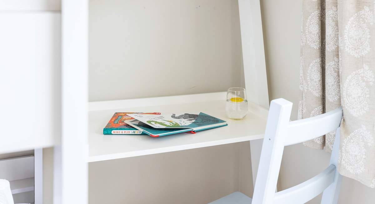 And there's even a cute desk for some holiday reading.