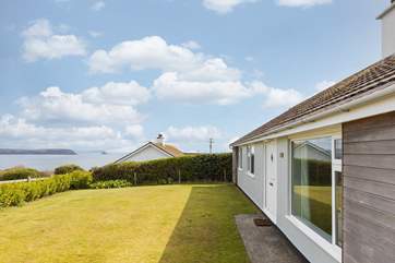 And the wrap-around gardens are fully enclosed so both children and your four-legged friend can play safely.