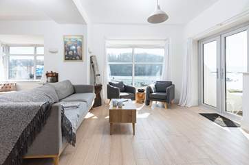 Waters Edge has panoramic views over the river Dart.