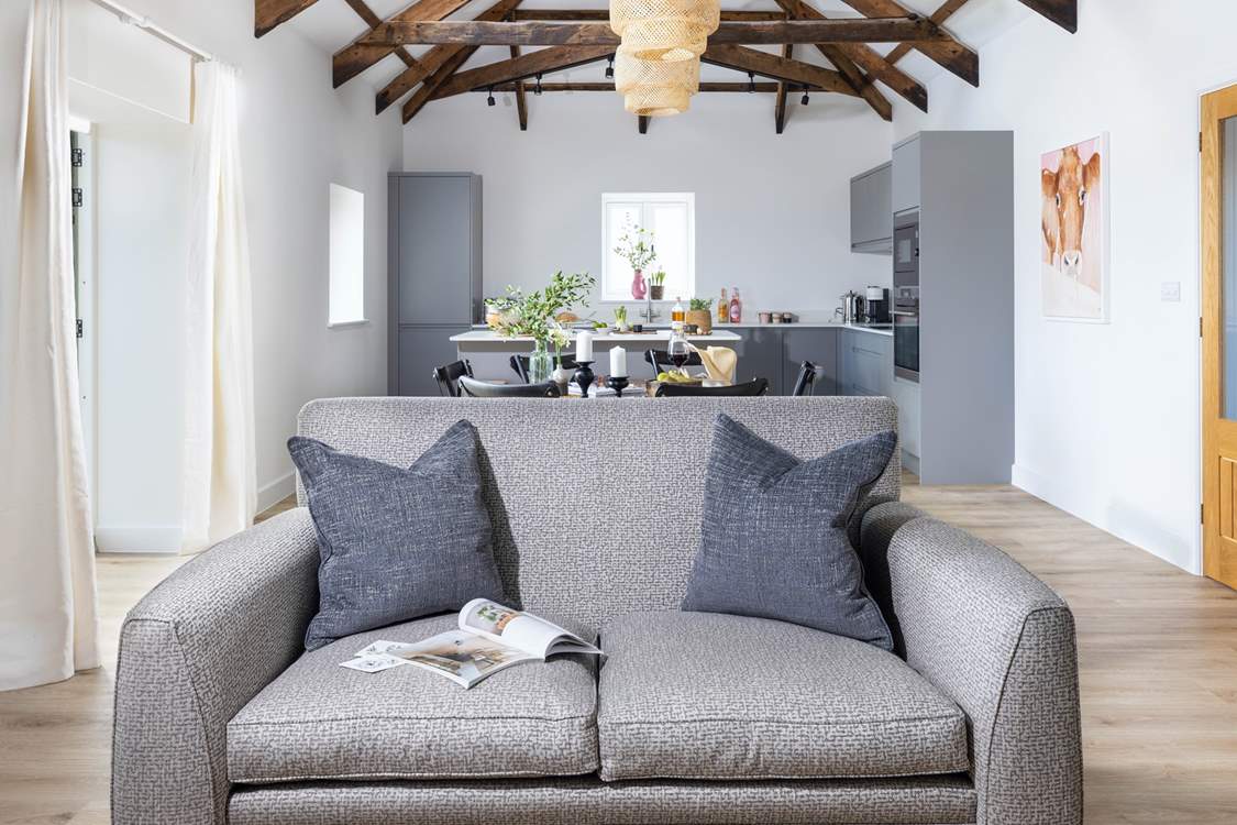 What a fabulous property. The original art work is by local artist Amanda Hunt.