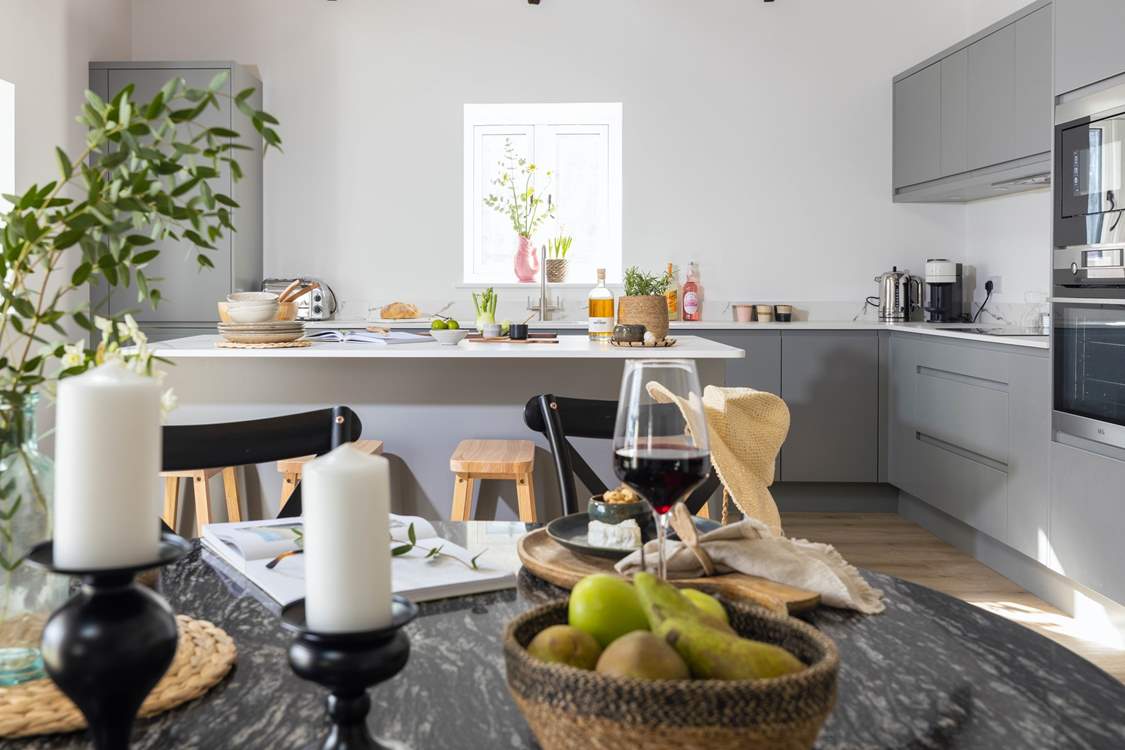 Enjoy leisurely meals with your loved ones.