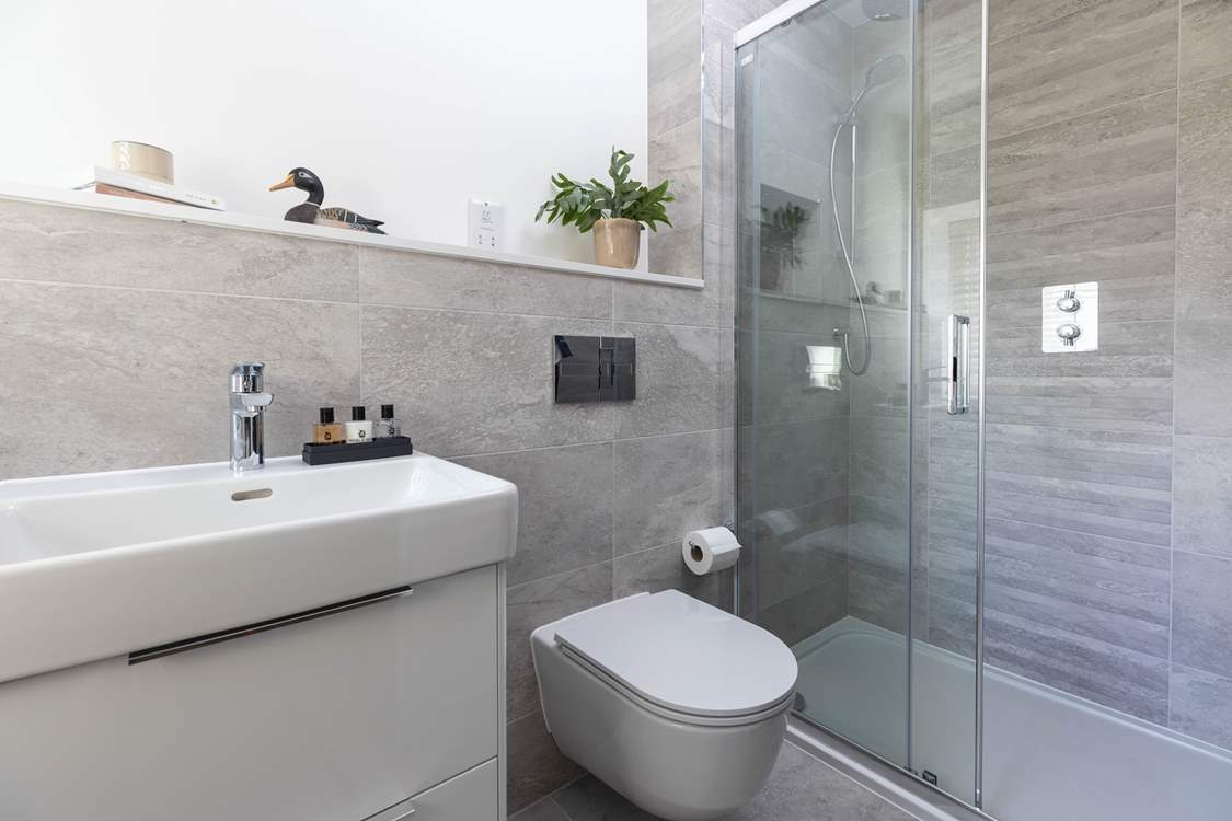 The en-suite shower room for Bedroom 1.