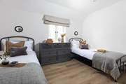 The twin bedroom is just lovely (Bedroom 2).