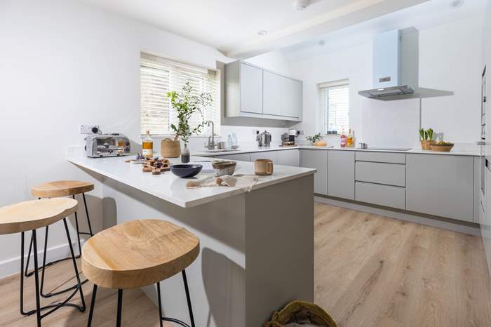 The Old Stables is a 3 bedroom self catering cottage near Helston, West Cornwall.