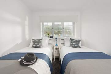 The twin room.