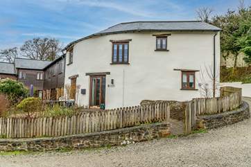 Swallows Nest, a gorgeous retreat in the pretty village of Exbourne.