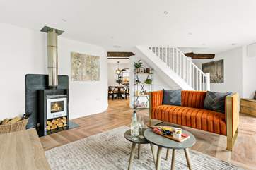 Welcome to Swallows Nest, with stunning interiors and contemporary furniture you will instantly relax into this wonderful home.
