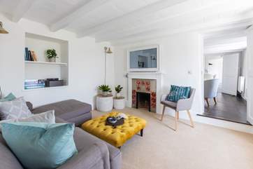 Contemporary and traditional marry seamlessly here giving a nod to the creative talents of the owners.