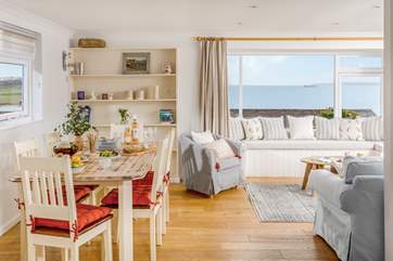 The gorgeous sociable living space.