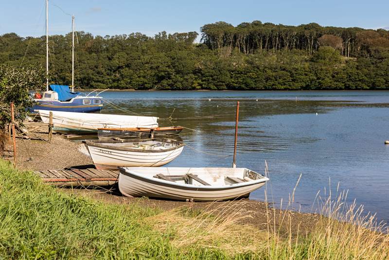 Discover one of the many coves and inlets of the Roseland.