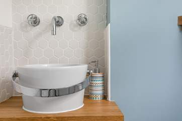 With feature wash-basin.