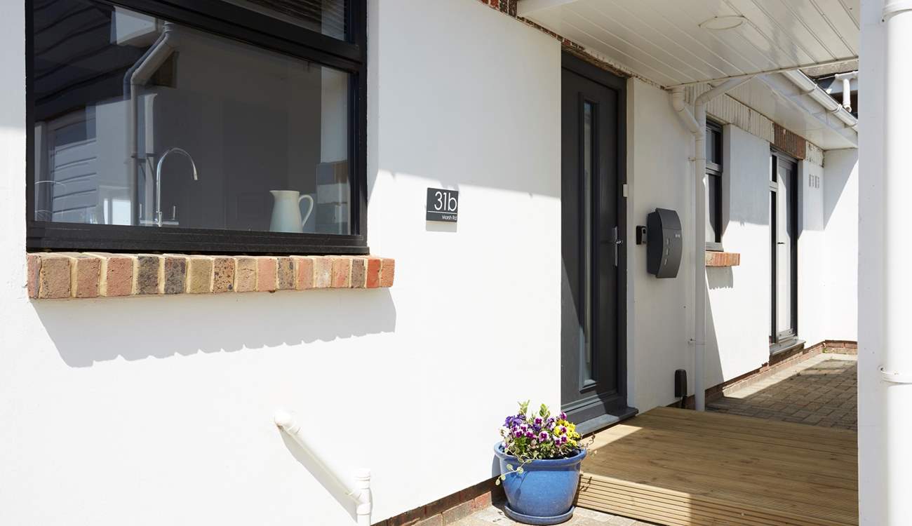 The front entrance of Sea Lights.