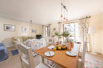 Gather everyone around the dining-table to chat about the day ahead.