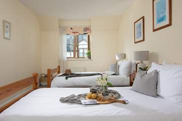The pretty twin bedroom.