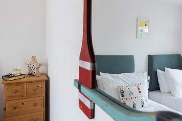 Love the nautical touches.