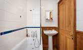 The lovely bathroom. - Thumbnail Image