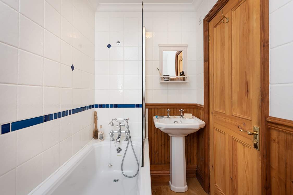 The lovely bathroom.