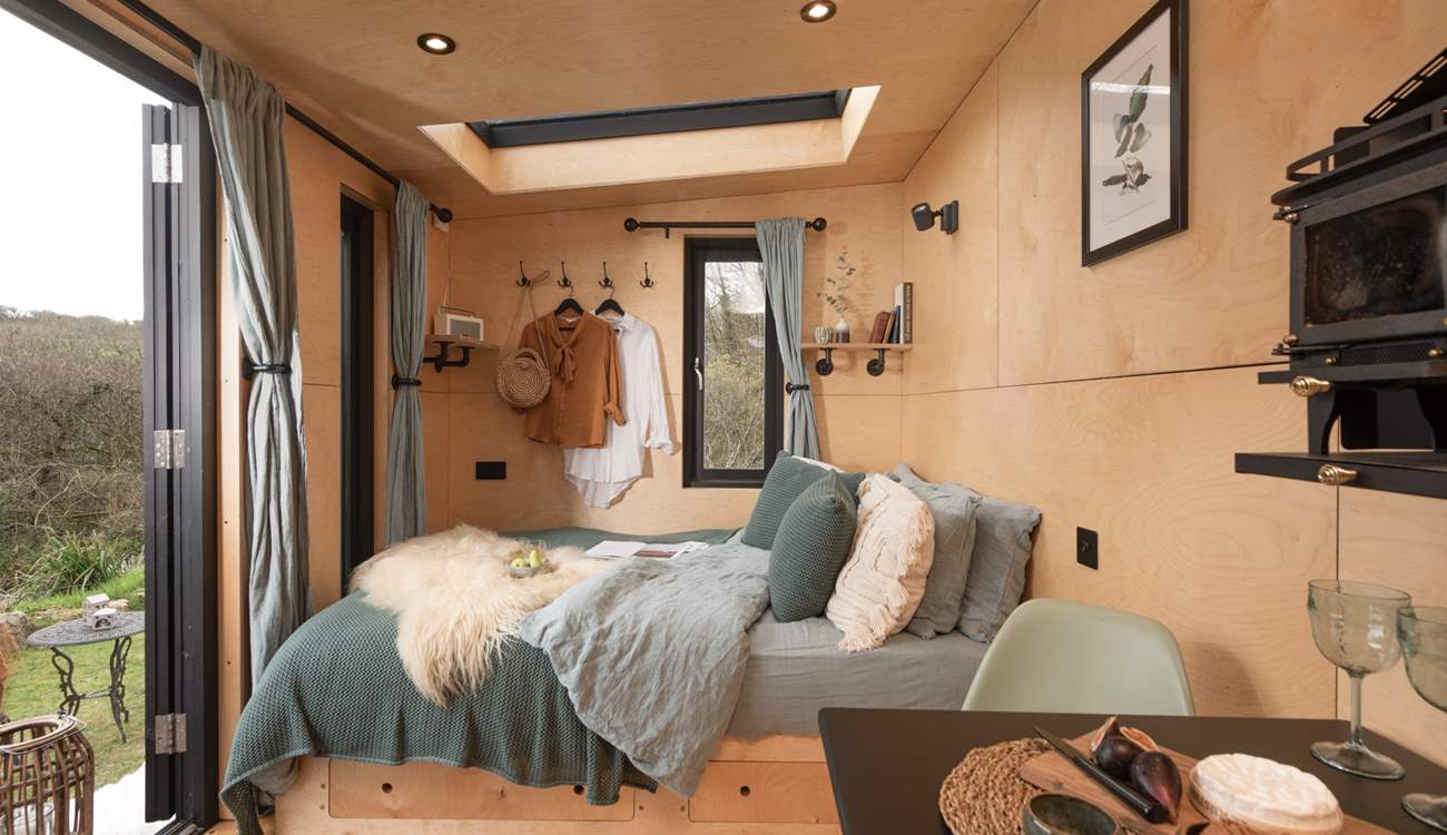 The space is perfectly designed for a romantic escape to nature. 