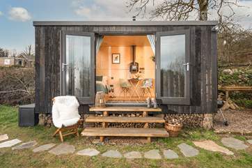 A pocket-sized paradise, perfectly designed for two.