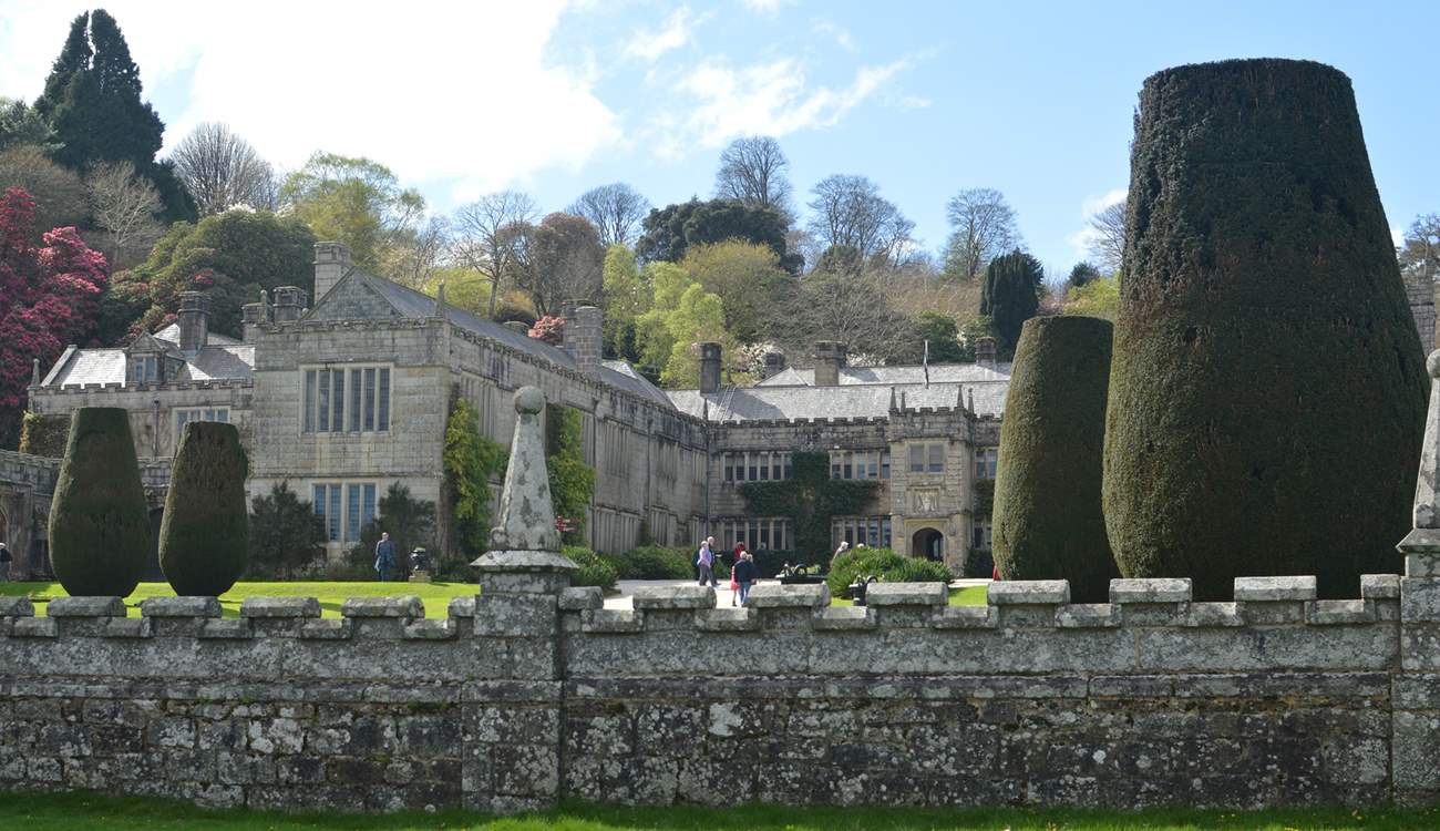 Spend the day at Lanhydrock House, Gardens and Parkland (National Trust)  which also has a great network of cycling trails