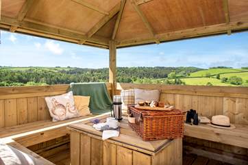 Enjoy the wonderful panoramic views in comfort.