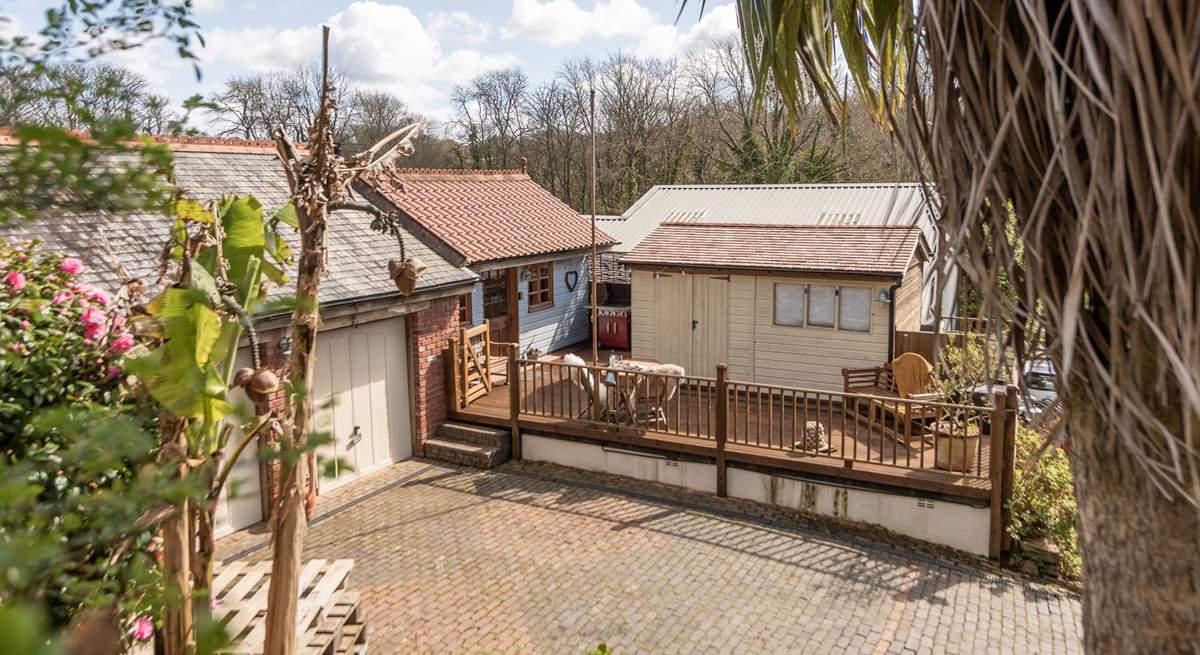 Porth Chapel Cabin sits in the owners' grounds so they are close at hand if you have any questions but your privacy is assured.