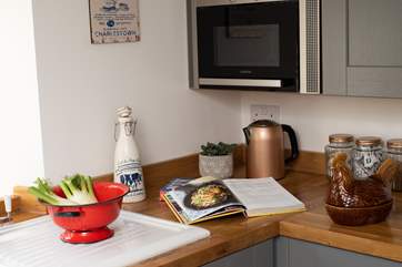 Enjoy time cooking your holiday meals together but if that seems too much like hard work, there's a great choice of places to eat and drink in the village