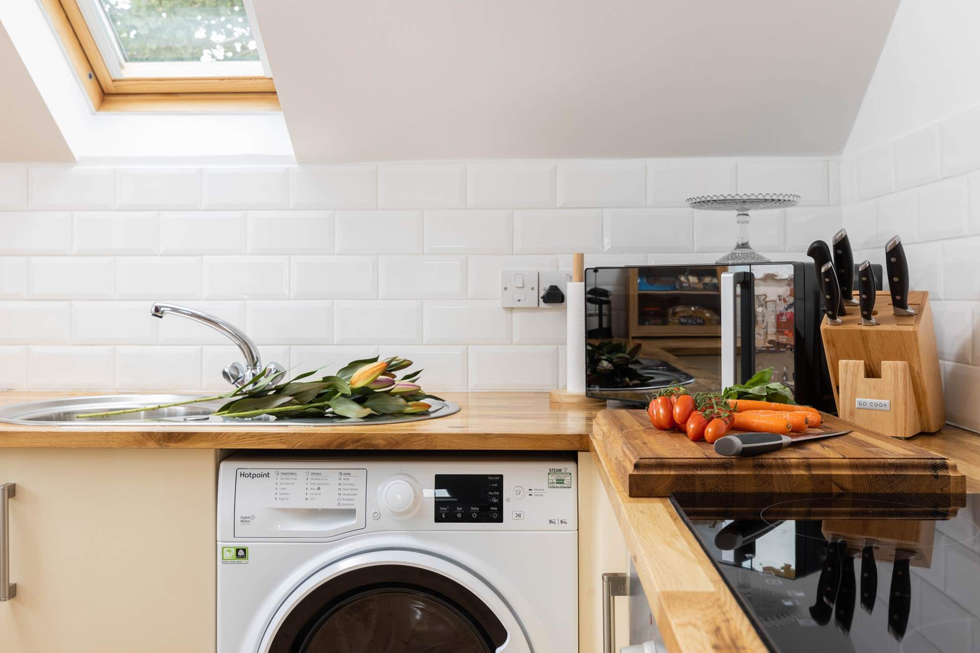 Rustle up a feast the kitchen is fully equipped.