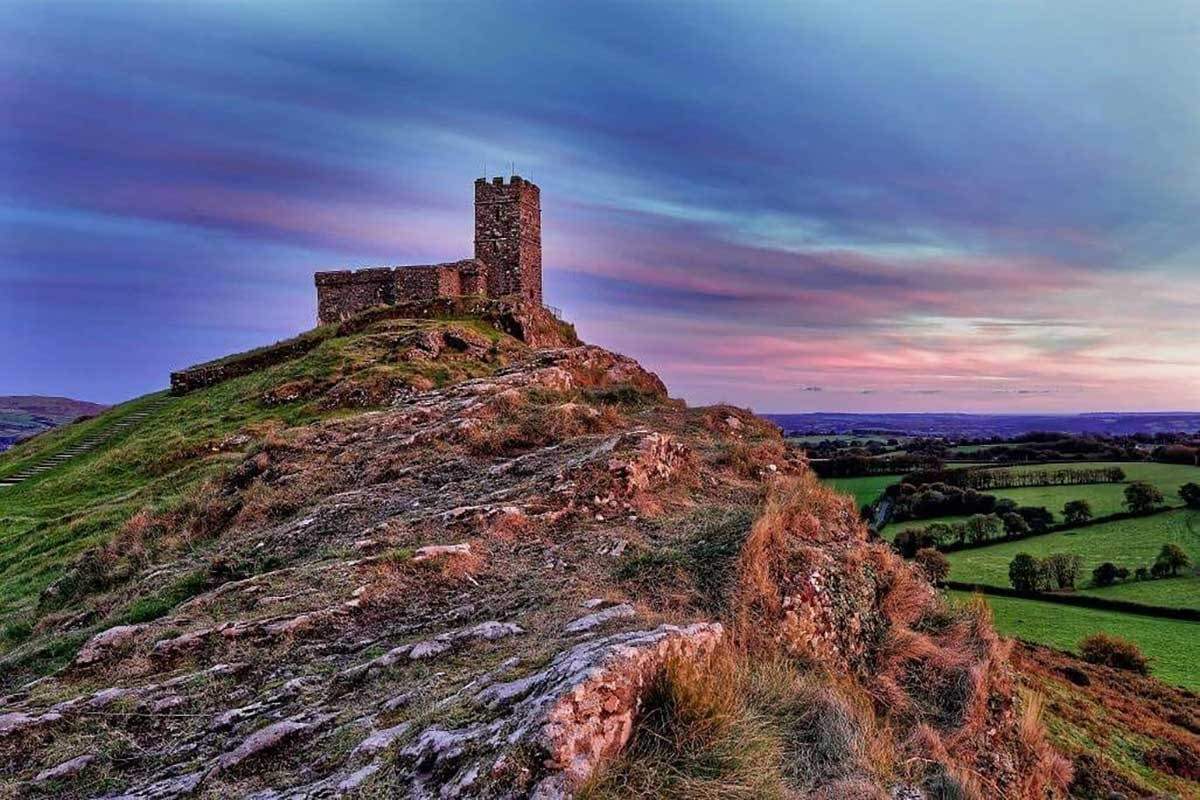 Brent Tor is one of the most impressive rock outcrops in Dartmoor. With St Michael's Church at its top, a view to enjoy.