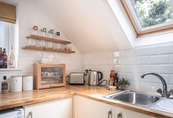 Little Oaks floods with light thanks to the velux windows.