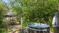 Blissful days and dreamy evenings under the stars in the hot tub.
