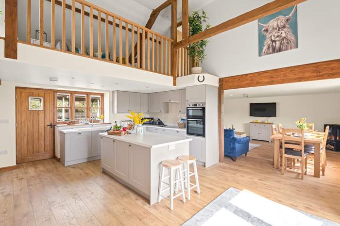 The Barn is a 3 bedroom self catering cottage near Colyton, South Devon.