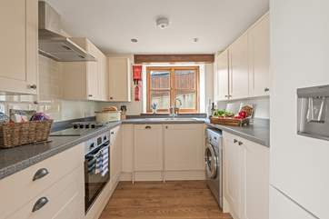 The well-equipped kitchen.