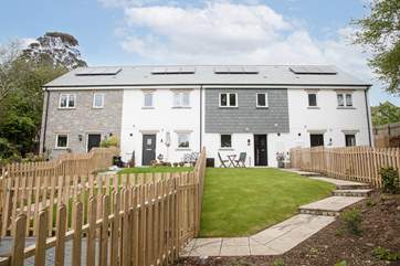 Welcome to Meadowvine! There are about 20 steps from the car parking space to your front door.