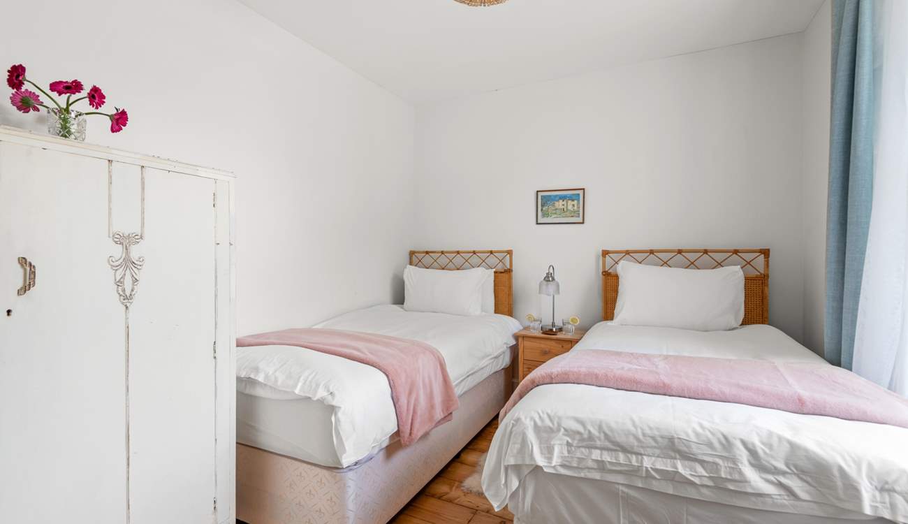 Bedroom one has the option to 'zip and link' the two twin beds into a sumptuous super-king double bed.