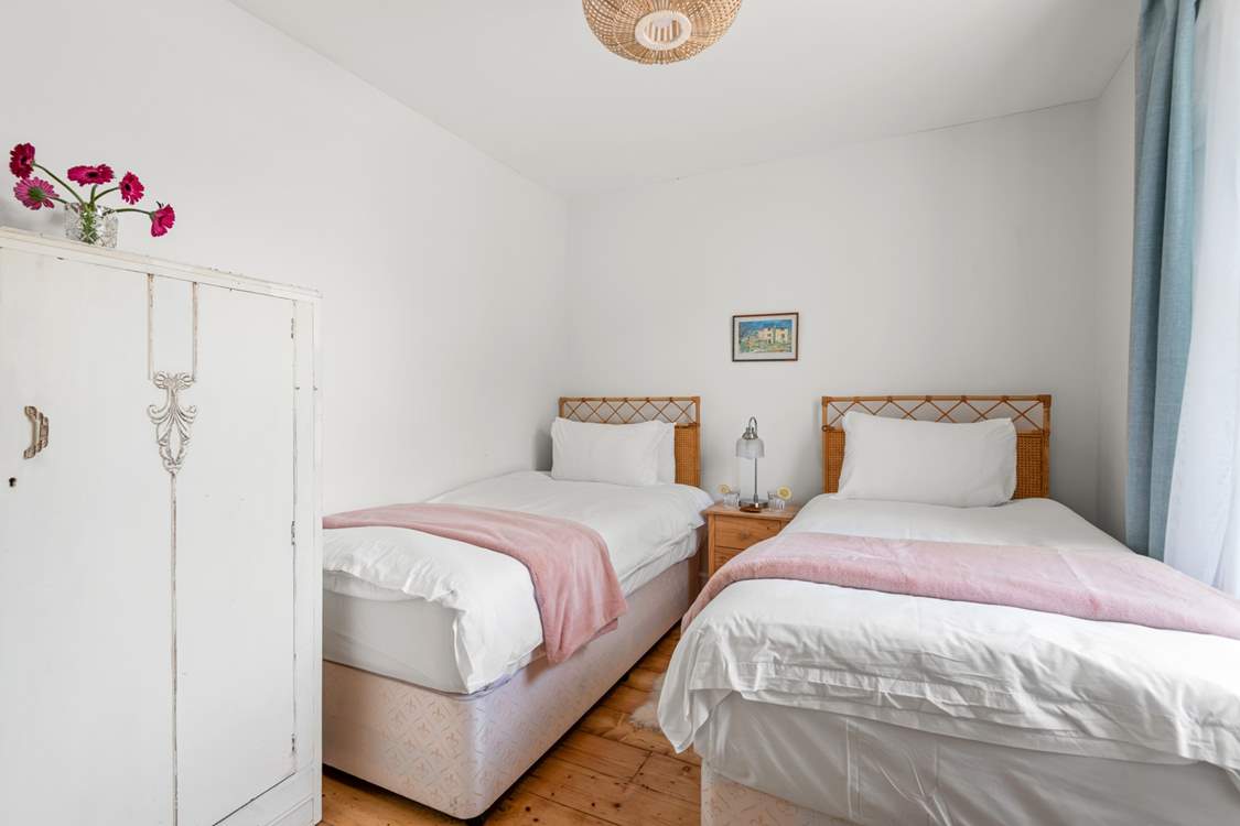 Bedroom one has the option to 'zip and link' the two twin beds into a sumptuous super-king double bed.