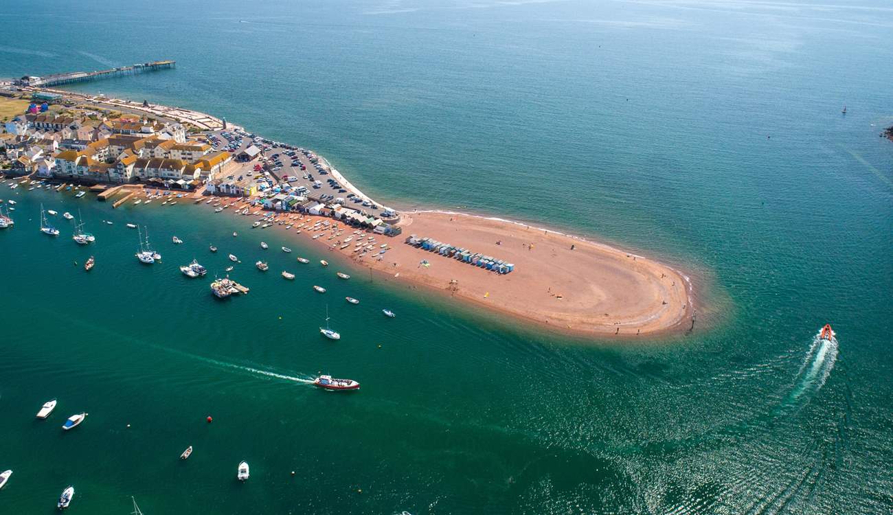 What a fabulous vantage point of Teignmouth, the estuary and Teignmouth pier in the left hand of the shot. All this and much more are on your doorstep.