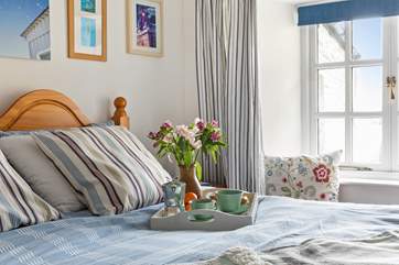 The perfect spot for breakfast in bed.