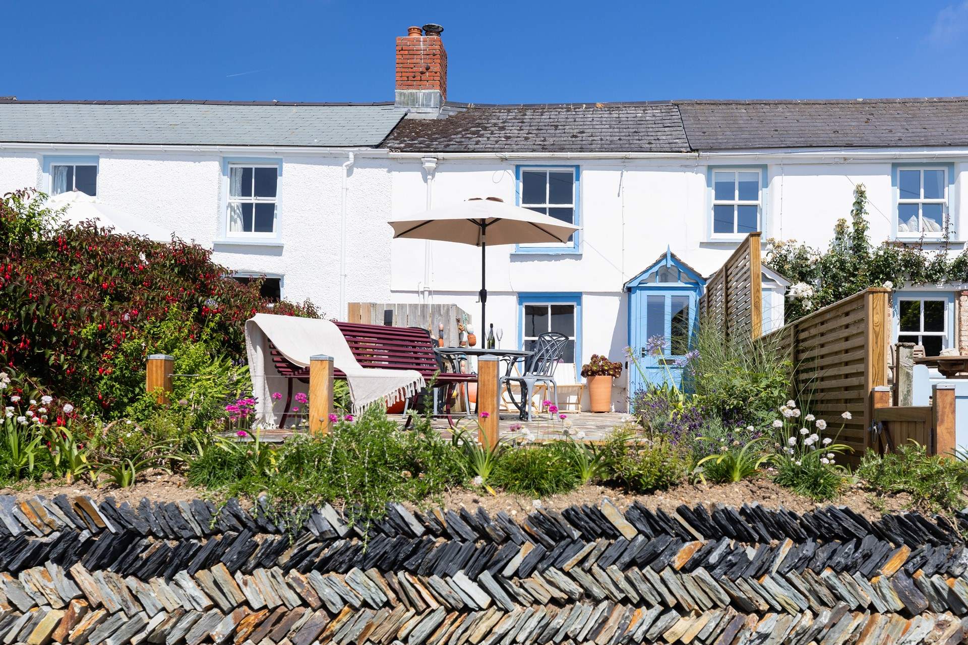 Welcome to the very cute Little Cottage.