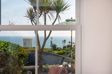 This gorgeous cottage is located in a beautiful part of the world.