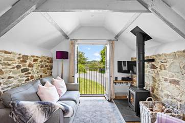 The cosy living space.
