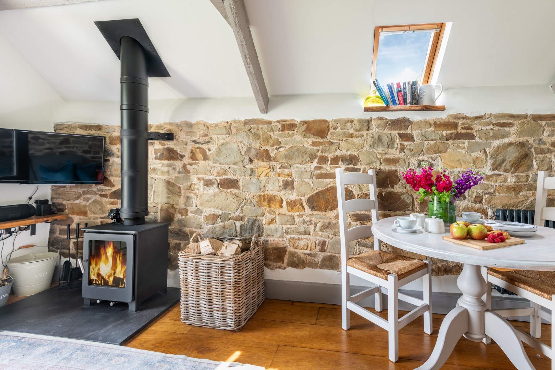 Such a lovely spot to dine.