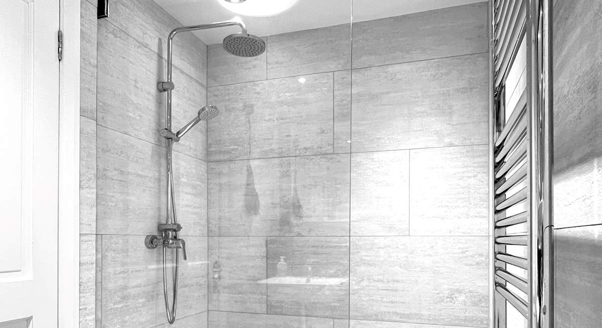 The sleek shower-room for a refreshing shower after a busy day.