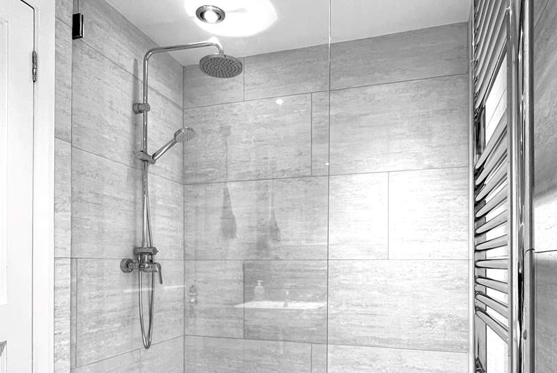 The sleek shower-room for a refreshing shower after a busy day.