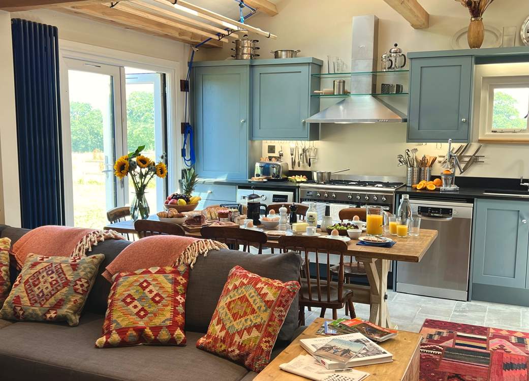 Gather everyone around the dining-table for a holiday meal to remember.