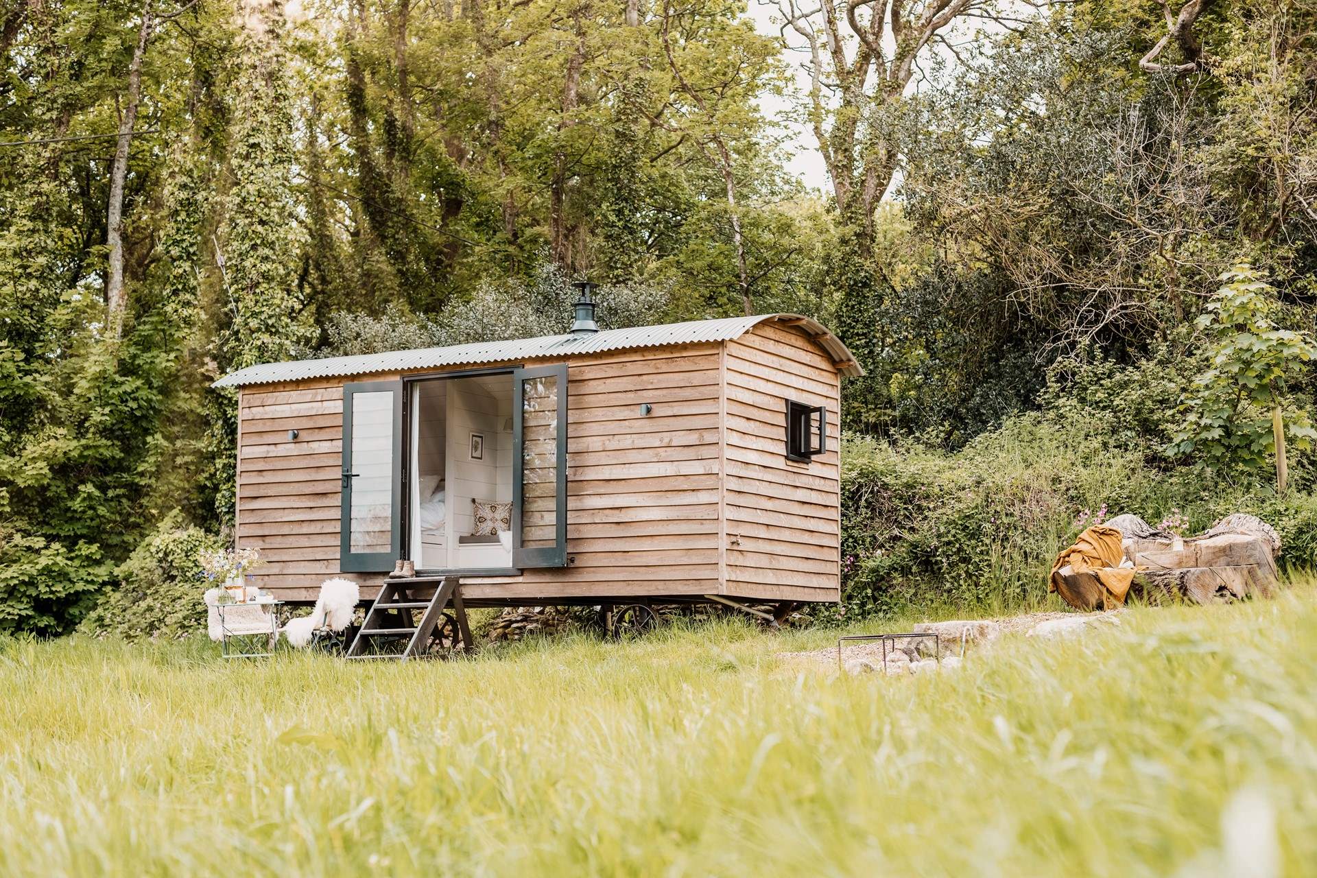 So many spaces to sit and watch the world go by. 