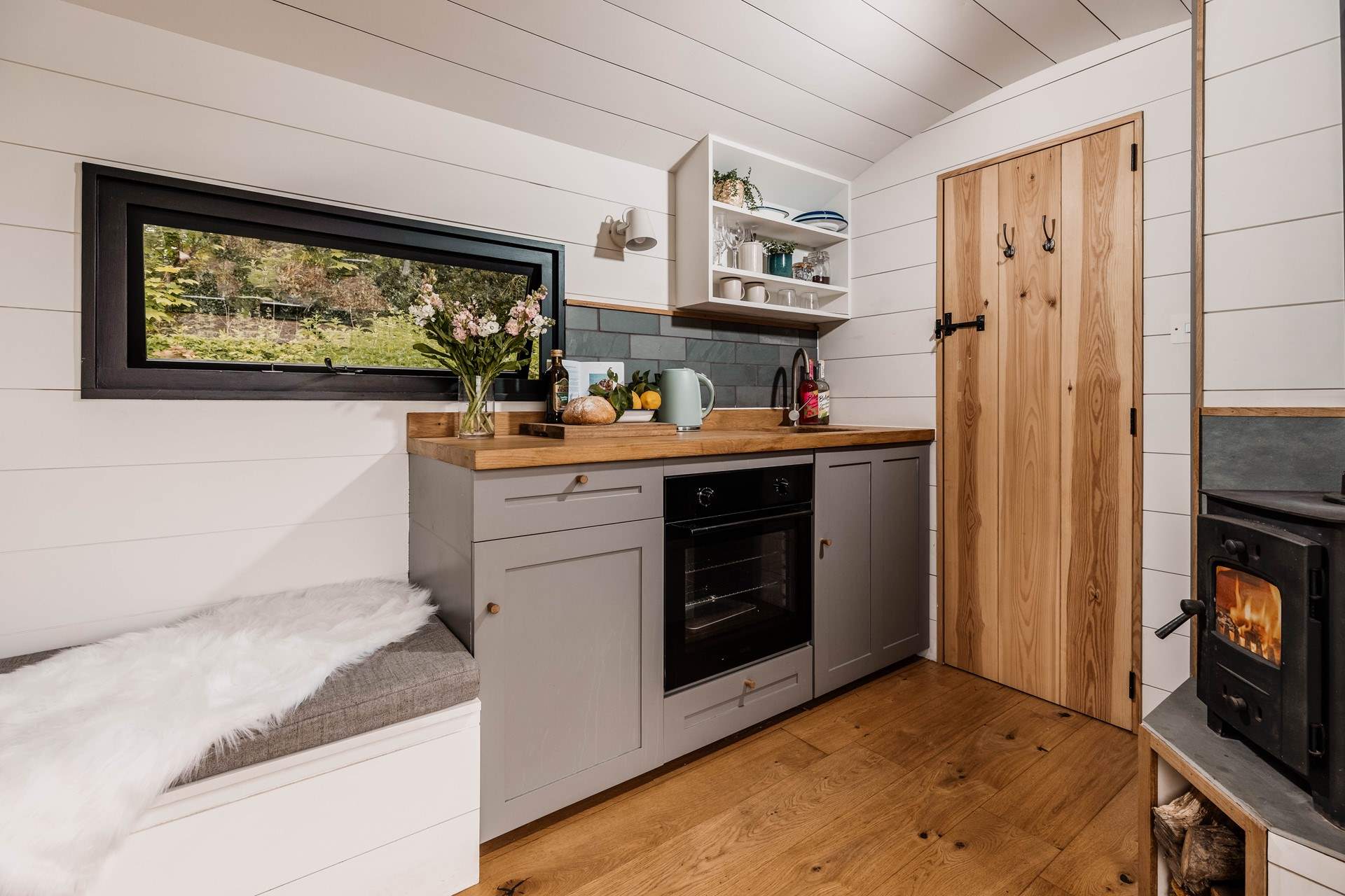 Pippin is unbelievably cosy with a little wood-burner and a well-equipped kitchen. 